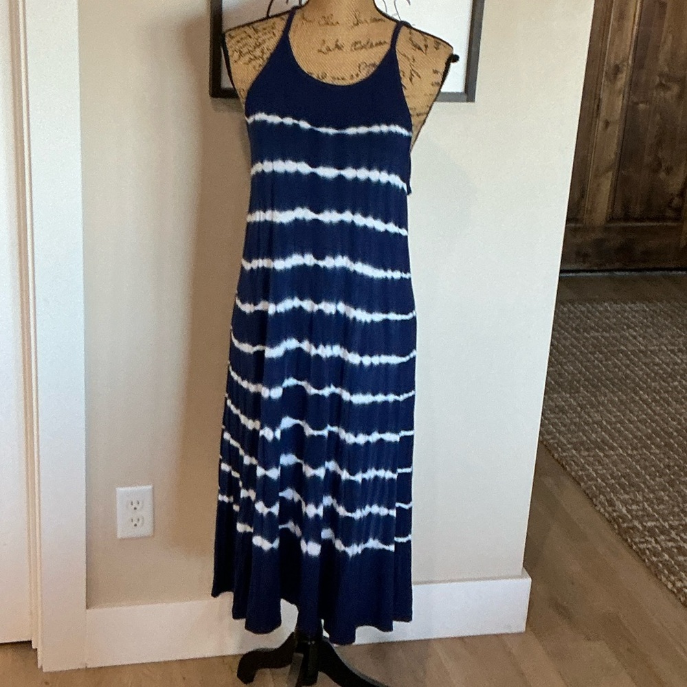 Old Navy Navy and White Tie-Dye Midi Dress